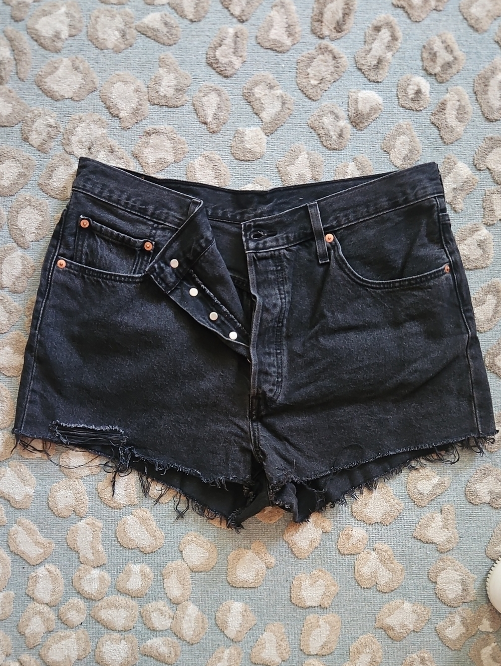 Levi's Black Raw-Hem Denim Shorts